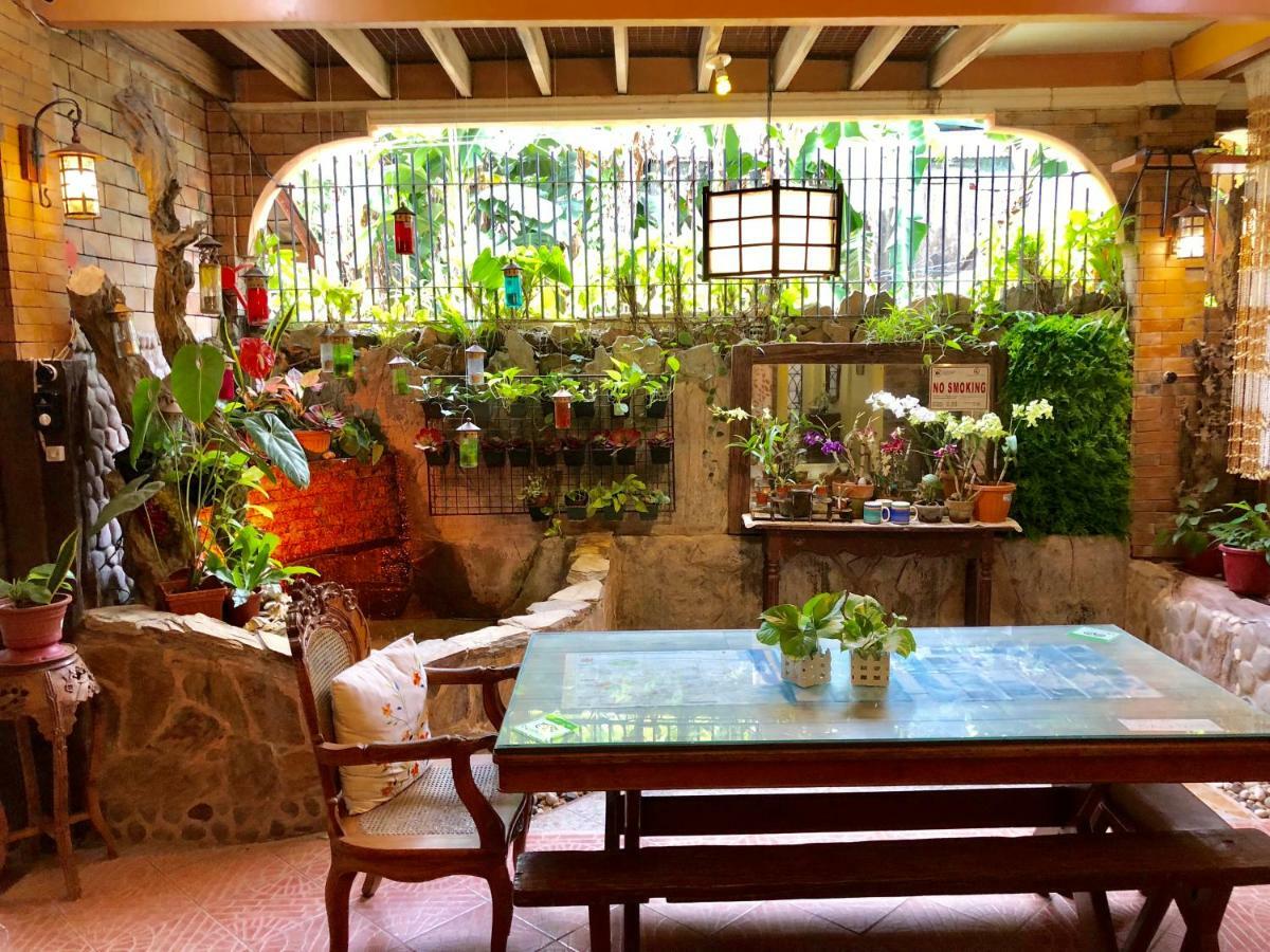 Balai Tinay Guesthouse Legazpi Exterior photo